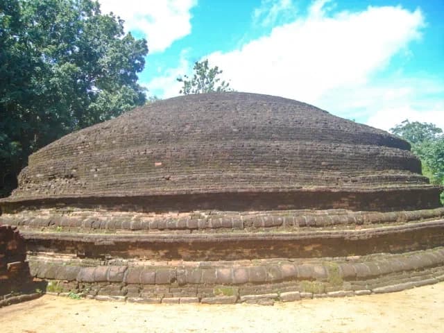 Anuradhapura Archaeological Site image 6